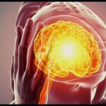 a transparent human head showing illuminated brain activity with glowing neural pathways, highlighting neurological aura symptoms during migréna s aurou.