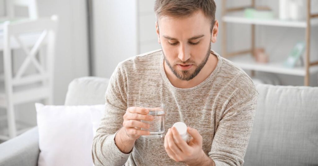 Antibiotika a sauna: Jak ovlivňuje saunování účinnost antibiotik a vaše zdraví?